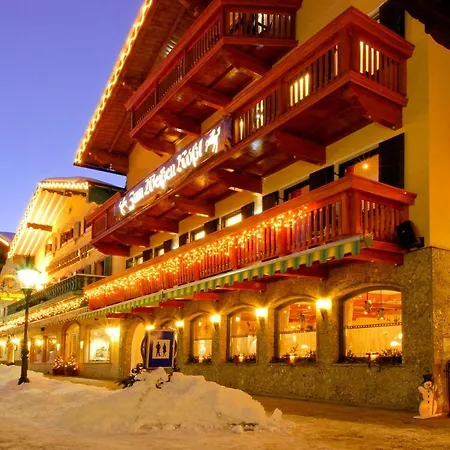 Weisses Roessl 2* Abtenau