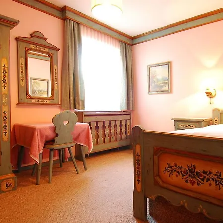 Weisses Roessl Casa de hóspedes